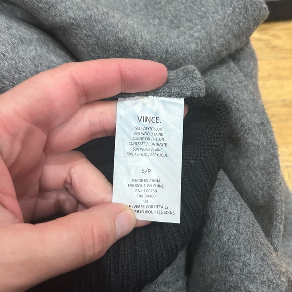 Vince sweater/coat size small - Picture 6 of 7
